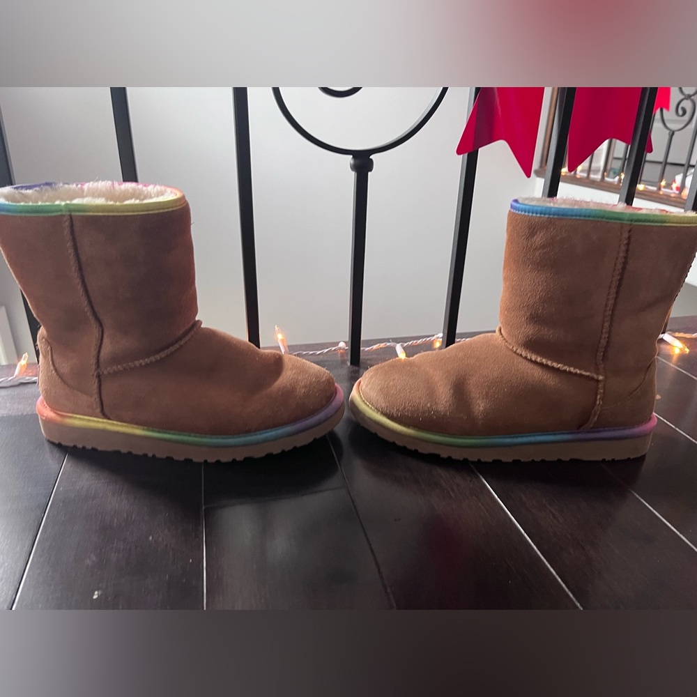 Uggs for girls size 5